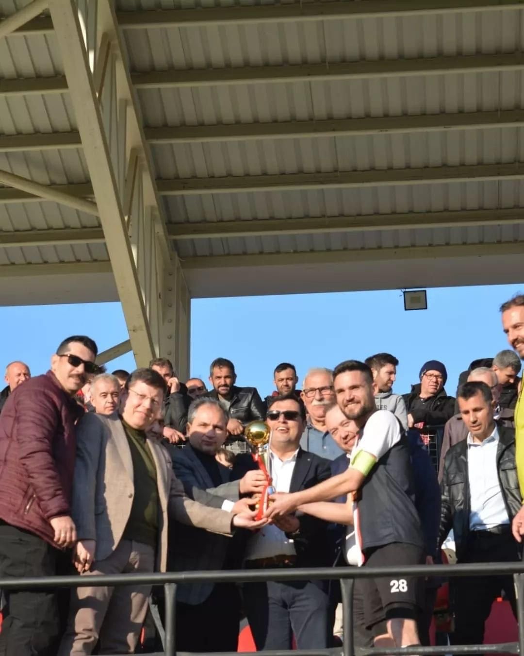 Şampiyon BUDAKLAR GENÇLİKSPOR 